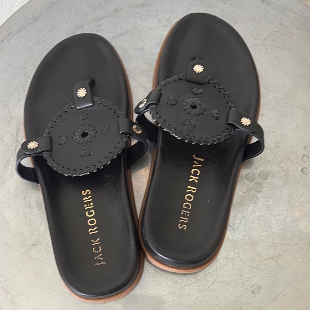 Comfy Jack Roger’s in black size 7.5